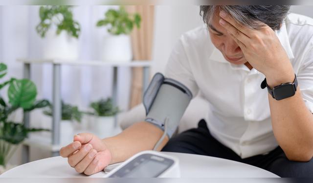 El té de ortiga trata la presión arterial.   