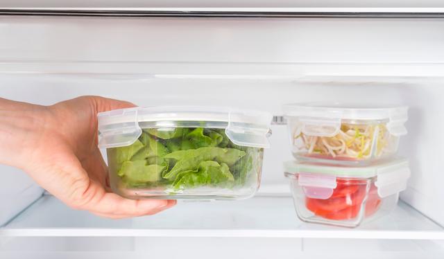 Congela y descongela correctamente.   