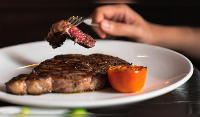 Este ingrediente realza el sabor de la carne.   