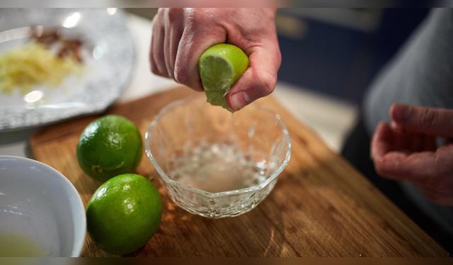 Usa gotas de limón para más mezclas.   