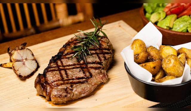 El bife angosto peruano se coronó como el mejor. El bife angosto peruano se coronó como el mejor.