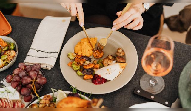 Saltarse la cena puede alterar el sueño y el metabolismo, según nutricionistas. Saltarse la cena puede alterar el sueño y el metabolismo, según nutricionistas.