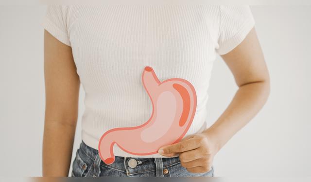 Protege el estómago. Protege el estómago.