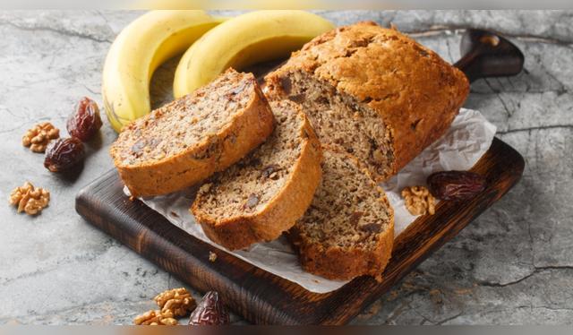 Tanto la banana como la nuez aportan vitaminas al organismo. Fuente: Shutterstock.   