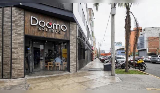  El restaurante Doomo Saltado, orgullo peruano premiado en Estados Unidos por su excelencia culinaria. 