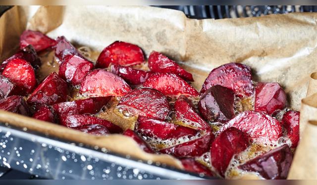 Lo mejor es asar la remolacha para aprovechar sus propiedades. Lo mejor es asar la remolacha para aprovechar sus propiedades.