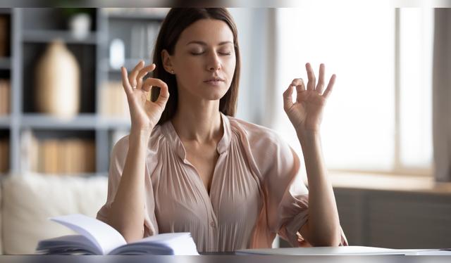 Reduce la tensión y contribuye a la relajación.   