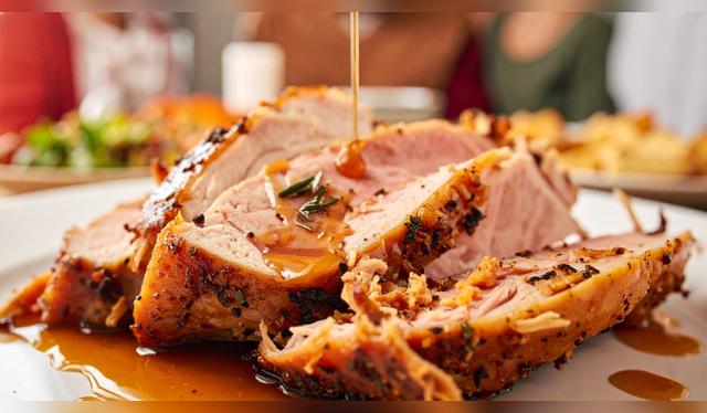 Jugoso, sabroso y rendidor: el cerdo se posiciona como uno de los grandes reemplazos del pavo. Jugoso, sabroso y rendidor: el cerdo se posiciona como uno de los grandes reemplazos del pavo.