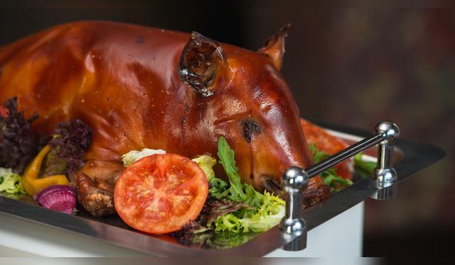  El clásico que nunca falla en Año Nuevo y reúne a todos alrededor de la mesa. 