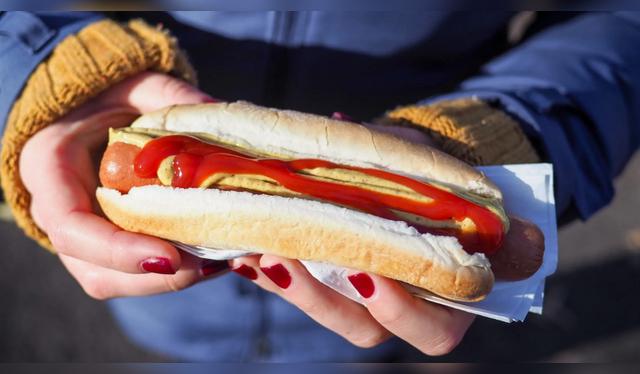 El Centro Internacional de Investigaciones sobre el Cáncer ha clasificado las carnes procesadas como grupo 1 de riesgo cancerígeno, al igual que el tabaco.   