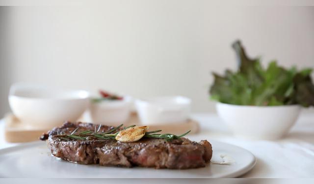 La conservación puede alterar el sabor y la textura de carnes y preparaciones con papa. Foto: Envato La conservación puede alterar el sabor y la textura de carnes y preparaciones con papa. Foto: Envato