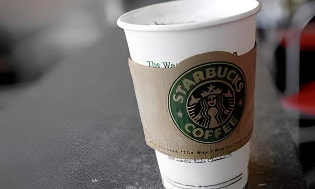 El accidente causó quemaduras graves en la entrepierna del repartidor.   