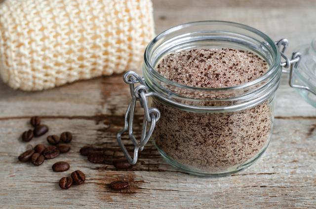 Exfoliante a base de aceite y café.   