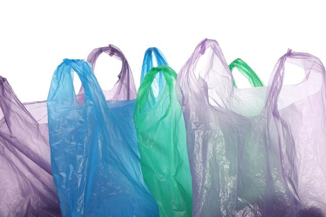 Guardar muchas bolsas tiene relación con la ansiedad o el estrés. Guardar muchas bolsas tiene relación con la ansiedad o el estrés.