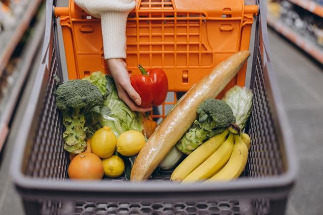Uno de los motivos del cierre de Kroger son los cambios de los hábitos alimenticios de los usuarios.   