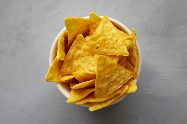 Colorante número 5 en nachos.   
