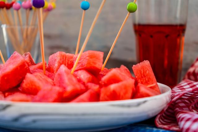 La sandía, por su alto contenido de agua y antioxidantes, se destaca en la depuración del organismo y en la prevención de enfermedades. Fuente: Shutterstock.   