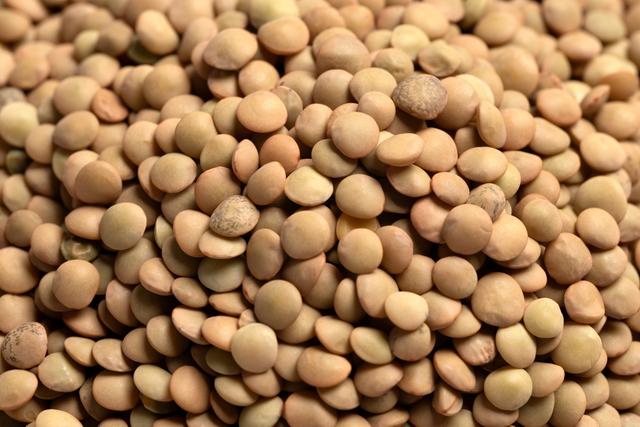 Las lentejas atraen la abundancia económica.   