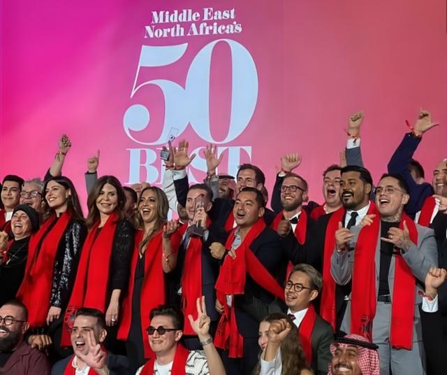 En 2025, estuvo entre los 50 mejores restaurantes de Oriente Medio y el Norte de África. En 2025, estuvo entre los 50 mejores restaurantes de Oriente Medio y el Norte de África.