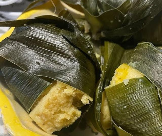 Tamal corunda de Michoacán.   