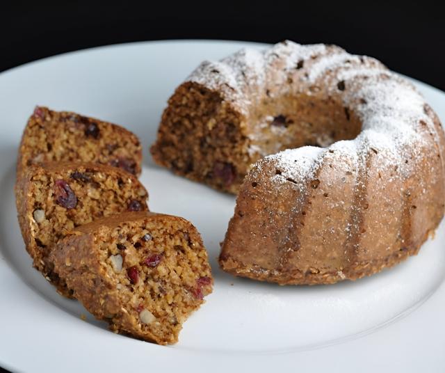Budín con avena y dátiles.   