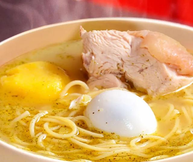 Caldo de gallina. Caldo de gallina.