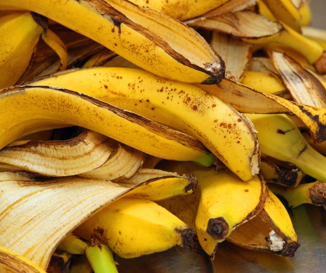 Cáscaras de plátano.   