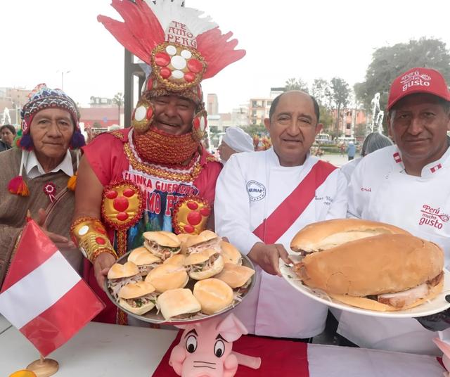 Panes con chicharrón: ¡gratis! Panes con chicharrón: ¡gratis!