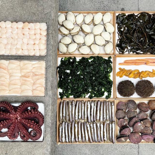  Cada plato en el que se sirve la comida es creado por artistas    