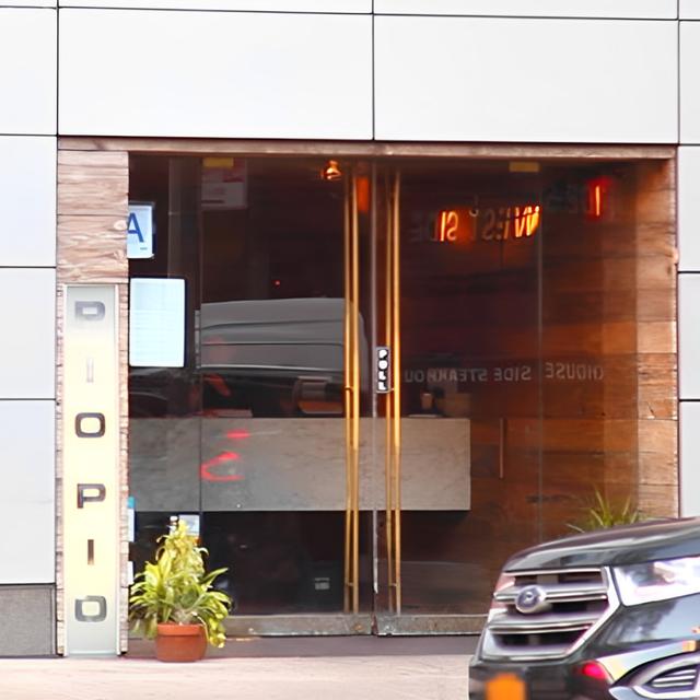 Pio pio 8 es reconocido como el mejor restaurante de pollo a la brasa, según la guía culinaria Taste Atlas. Pio pio 8 es reconocido como el mejor restaurante de pollo a la brasa, según la guía culinaria Taste Atlas.