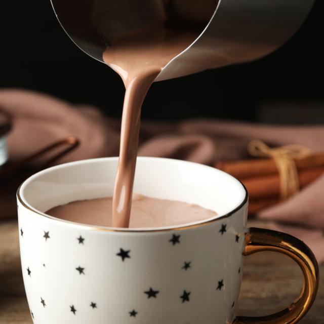 Con esta receta tendrás una chocolatada deliciosa y rendidora.   