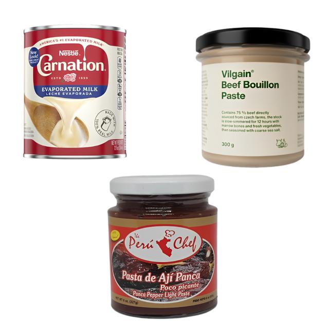 Leche evaporada, ají panca y pasta de caldo de res, ingredientes para la preparación de la sopa criolla.   