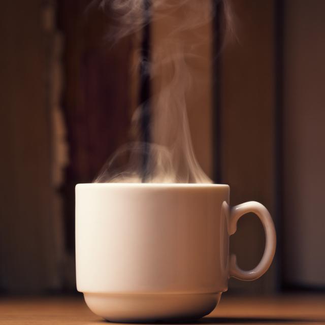 El café y el té son bebidas saludables, además del agua.   