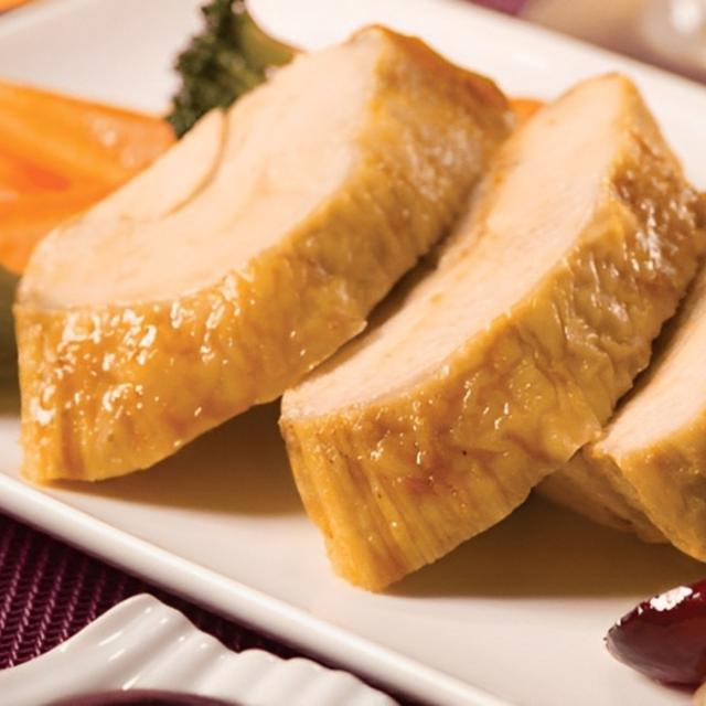 Pechuga de pollo con uvas al oporto.   