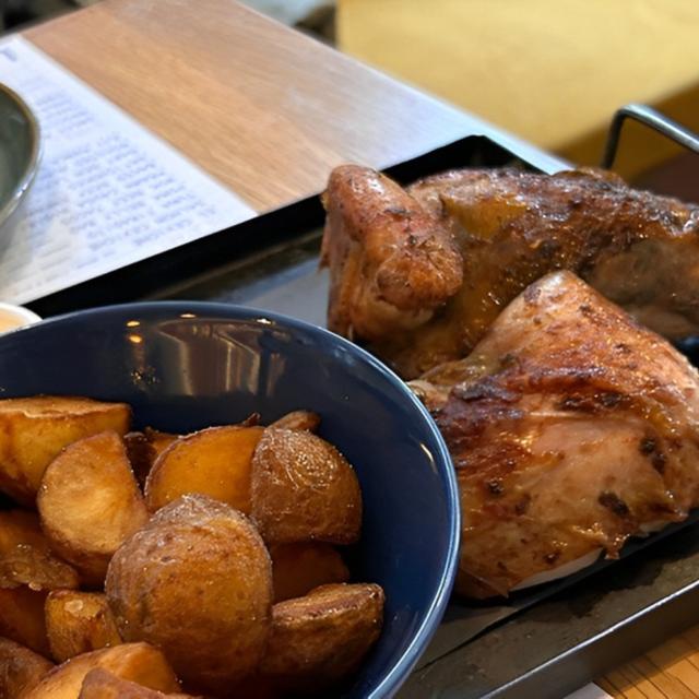 Pollo a la brasa de “LIMA Cantina” . Pollo a la brasa de “LIMA Cantina” .