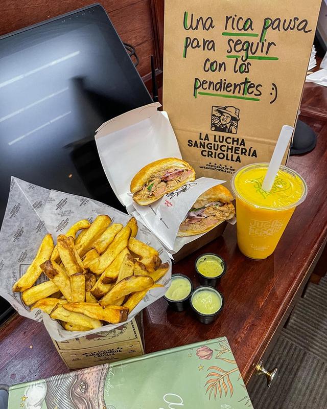  La Lucha Sanguchería Criolla    