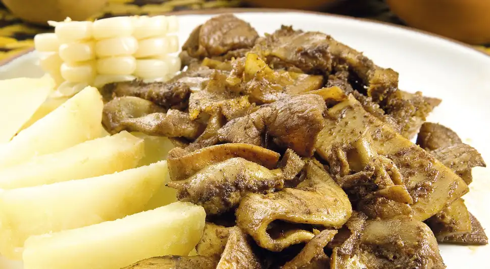 Choncholí con papa y choclo