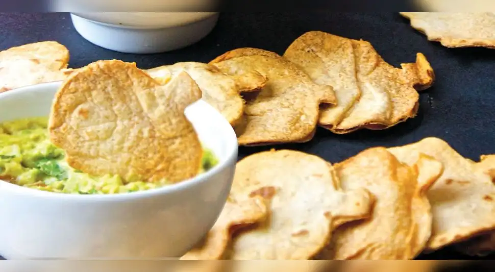 Nachos con guacamole