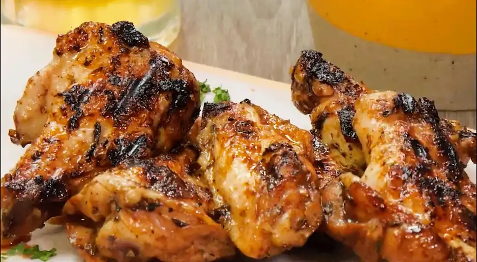 Alitas con sillao y mostaza