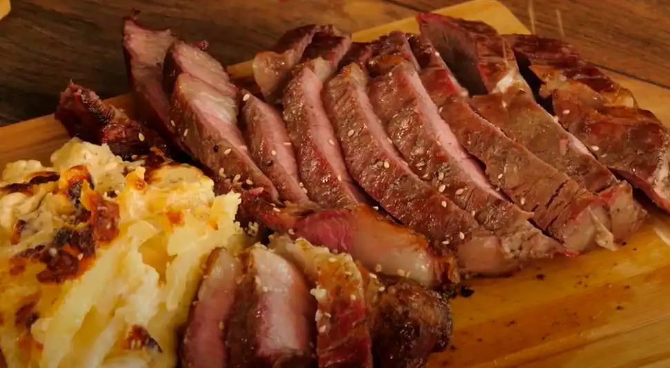 Bife de res con pastel de papa