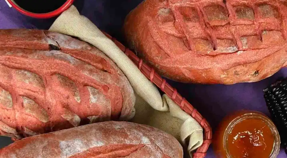 Pan de maíz morado