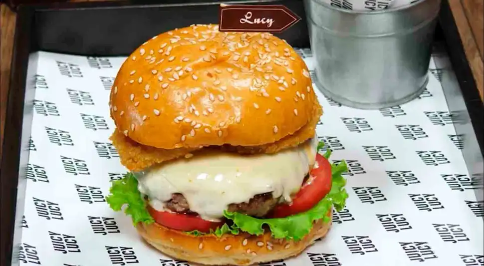 Hamburguesa Jucy Lucy Burger