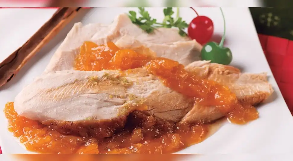 Pavo con salsa de durazno