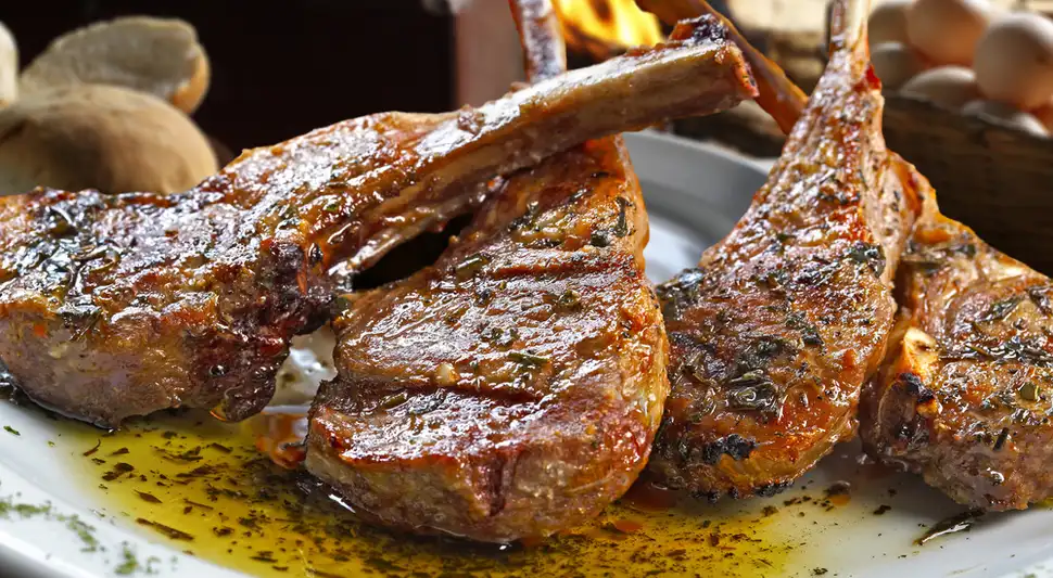 Corte de carne con hueso