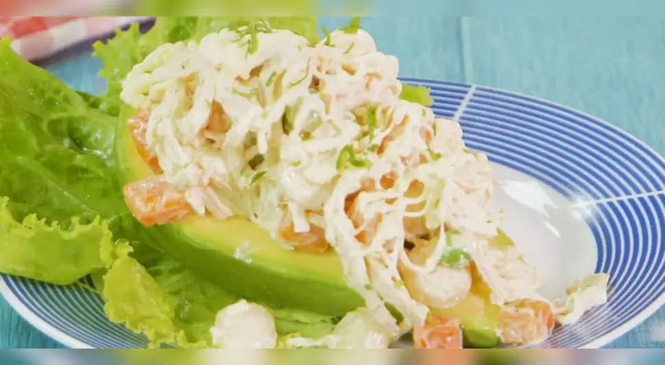 Pollo rellena con pollo