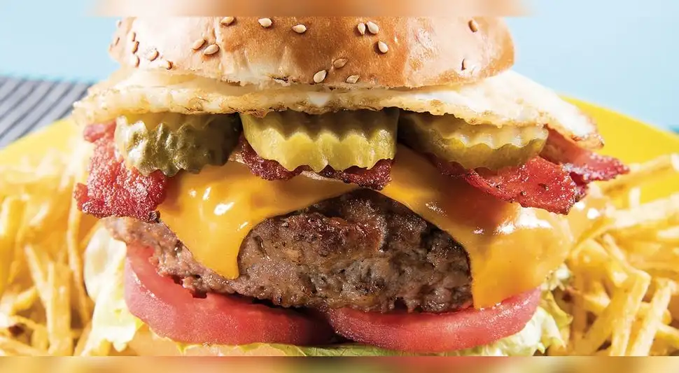 Hamburguesa royal con tocino