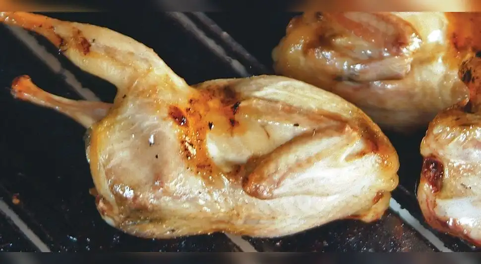 Codornices a la parrilla 