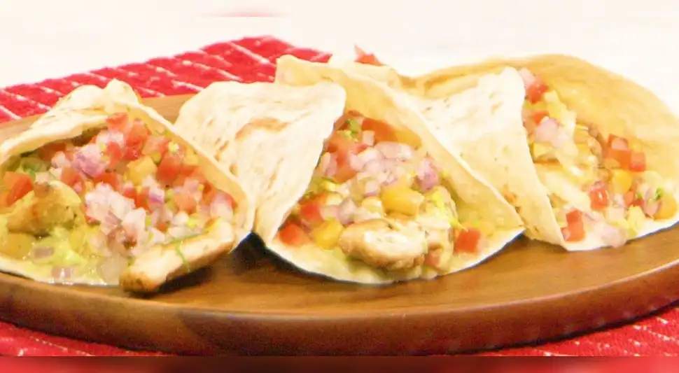 Fajitas de pollo con guacamole