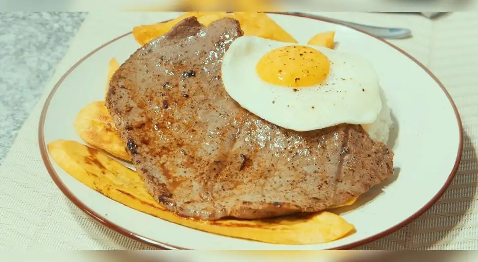 Bistec a lo pobre Bistec a lo pobre