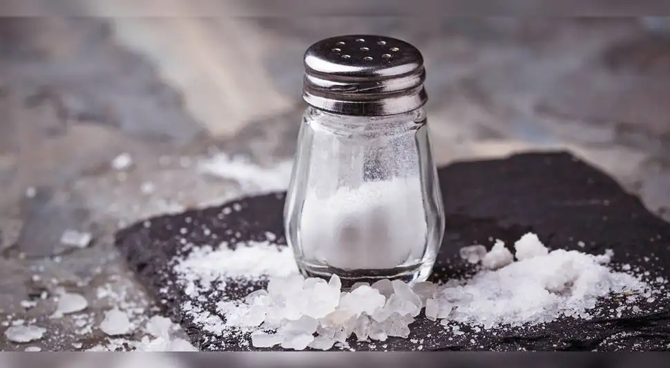 sal humedecida sal humedecida